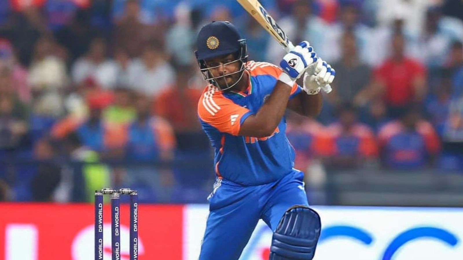 പ്ലേയിംഗ് ഇലവനിലെത്താന്‍ സഞ്ജു സാംസണ് വഴി തെളിയുന്നു, പൂര്‍ണമായും തഴയില്ല; അവസരം നല്‍കാന്‍ ടീം മാനേജ്‌മെന്റ്