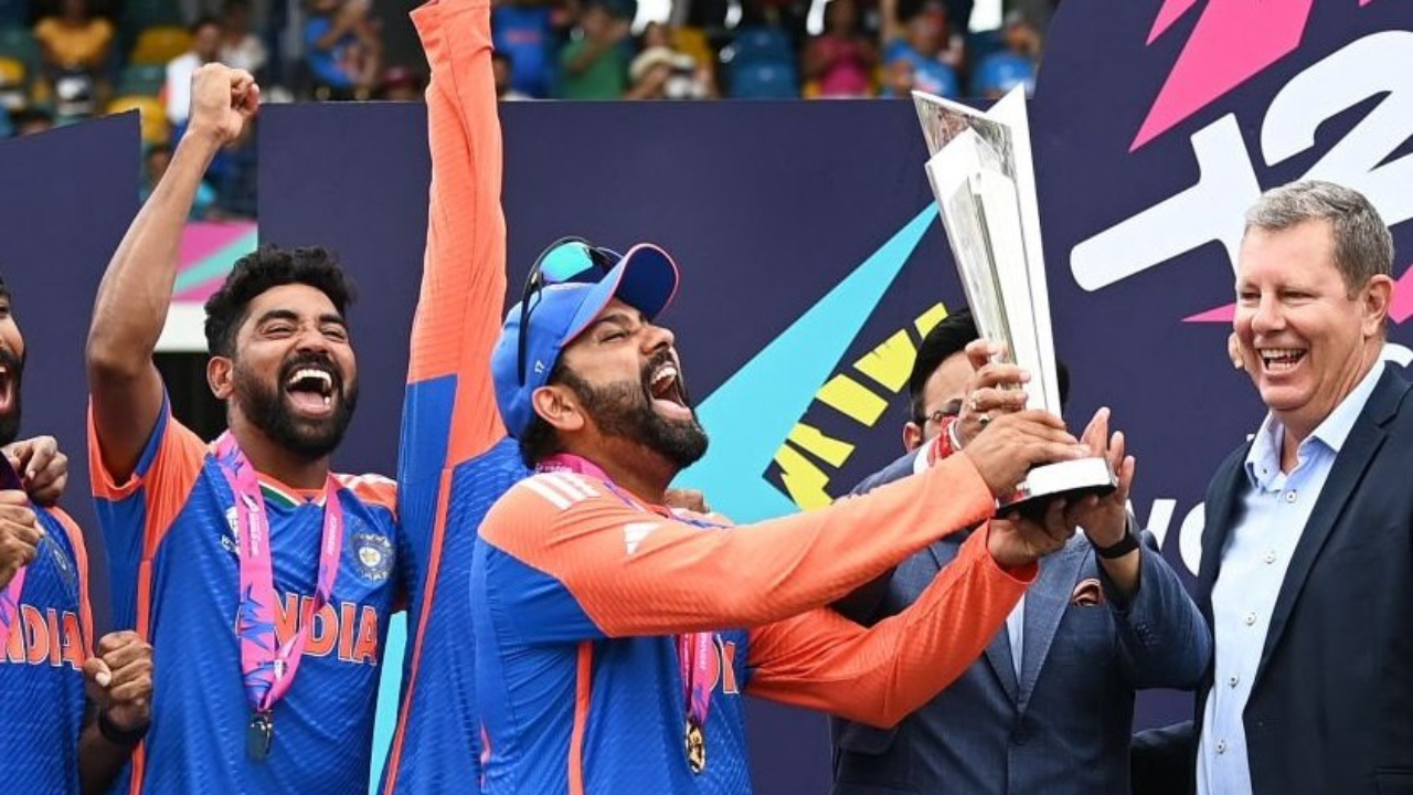 ക്യാപ്റ്റൻ ഉയർത്തുന്നത് ഒറിജിനൽ ലോകകപ്പ്, പക്ഷെ ടീമിന് നല്‍കുക 'ഡ്യൂപ്ലിക്കേറ്റ്; ലോകകപ്പ് ട്രോഫിയുടെ കാണാപ്പുറങ്ങൾ