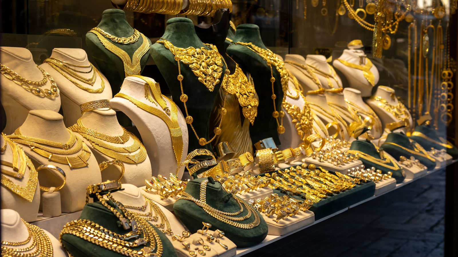 Gold, Silver Prices Today, September 20: Check Latest Rates in Delhi, Mumbai, Bengaluru and Other Cities