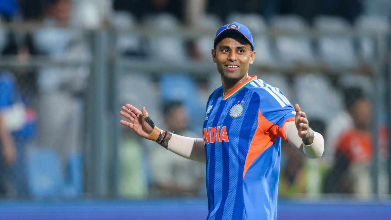 T20 World Cup : రోహిత్, ధోనీలకు సాధ్యం కానిది సూర్యకుమార్ సాధించాడు భయ్యా