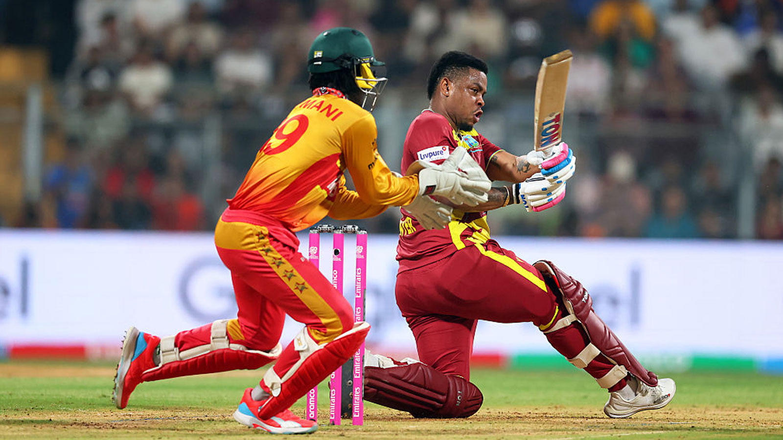 T20 World Cup Super 8 : वेस्ट इंडिजचा झिम्बाब्वेवर दणदणीत विजय, हेटमायरच्या बॅटमधून धावांचा पाऊस!