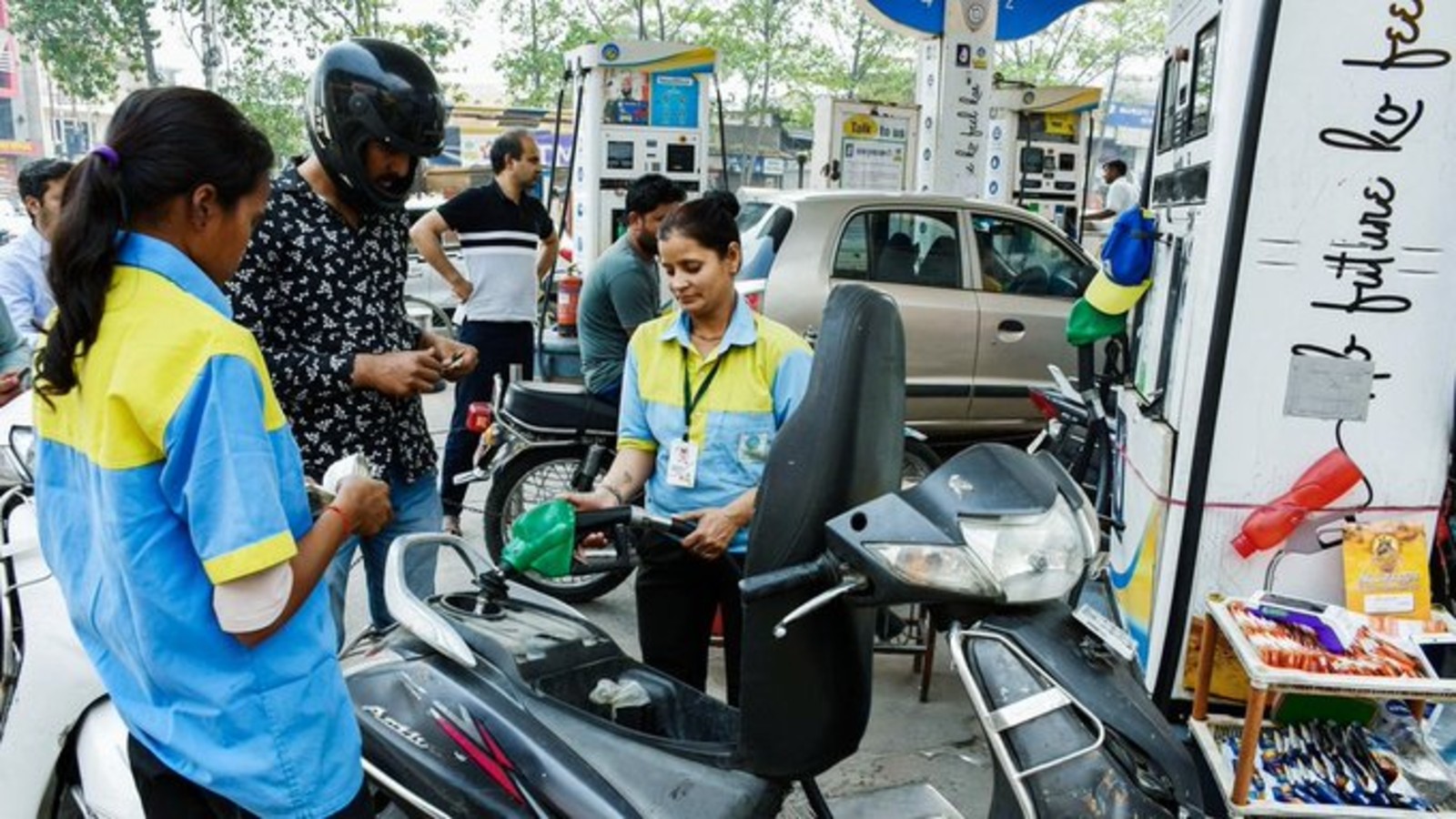 Petrol, Diesel Prices Today, September 11: Check City-Wise Fuel Rates as Crude Oil Tops $100