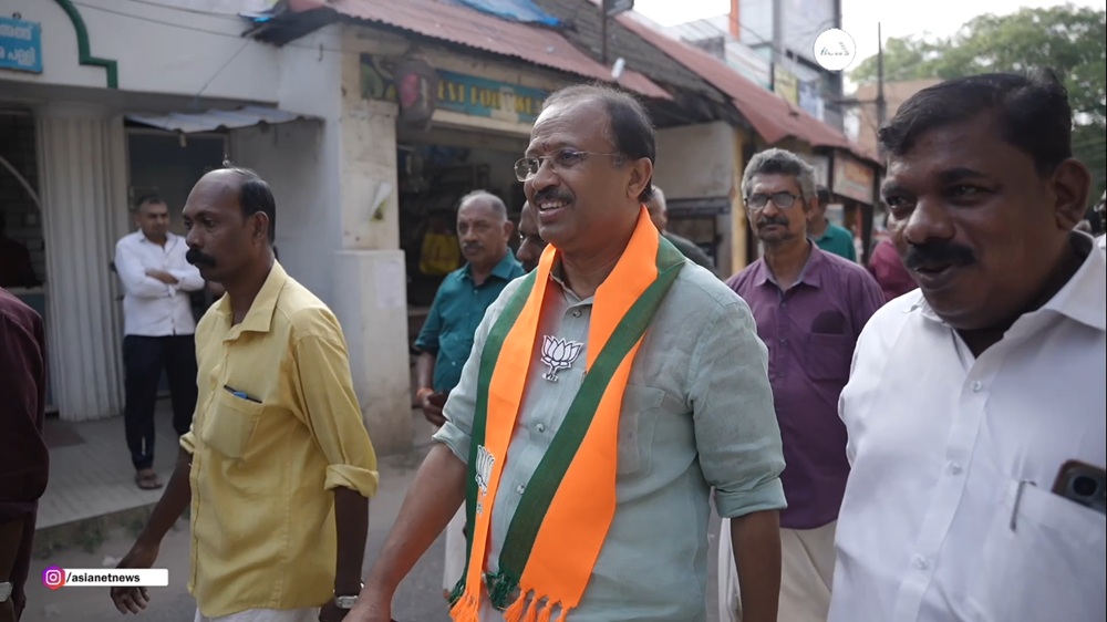 കടകംപള്ളിയെ പൂട്ടാൻ ഉറപ്പിച്ച് വി മുരളീധരൻ; കഴക്കൂട്ടം ആർക്കൊപ്പം?