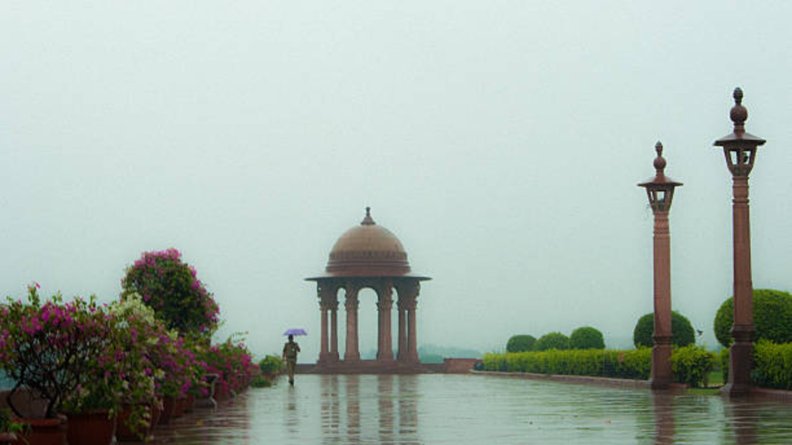 Delhi Weather LATEST Update: Rain Returns This Week, Temperature May Drop to 15°C