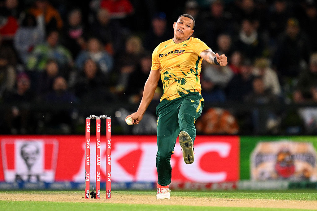 3 Overseas Pacers RCB Could Sign As Nuwan Thushara’s Replacement for IPL 2026 Season