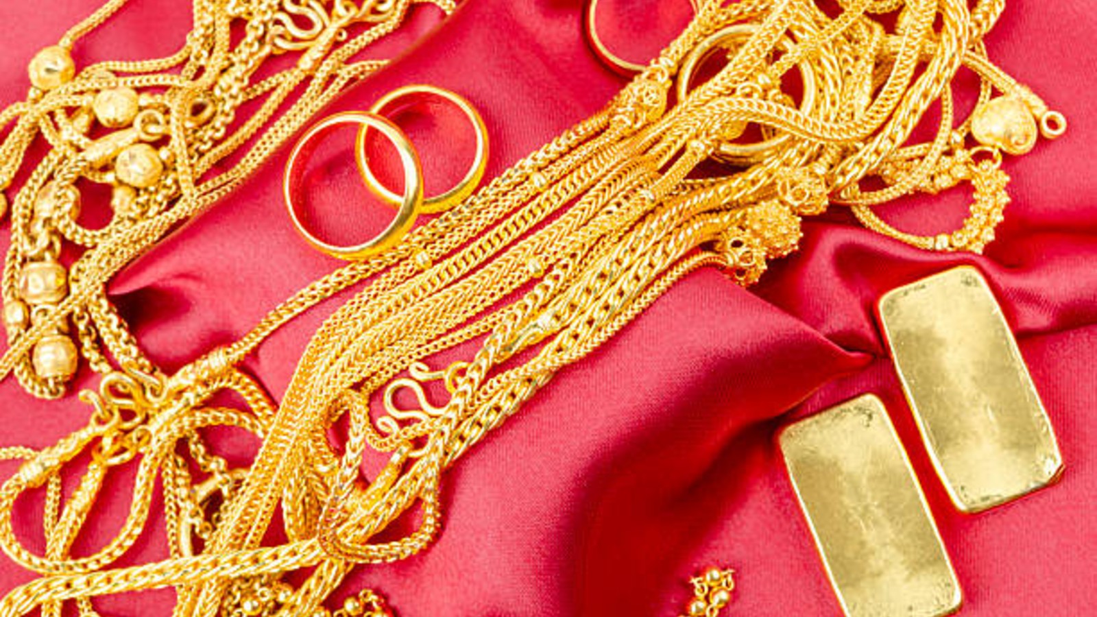 Gold Price Surges On August 17: Check 22K, 24K Rates In Your City Today