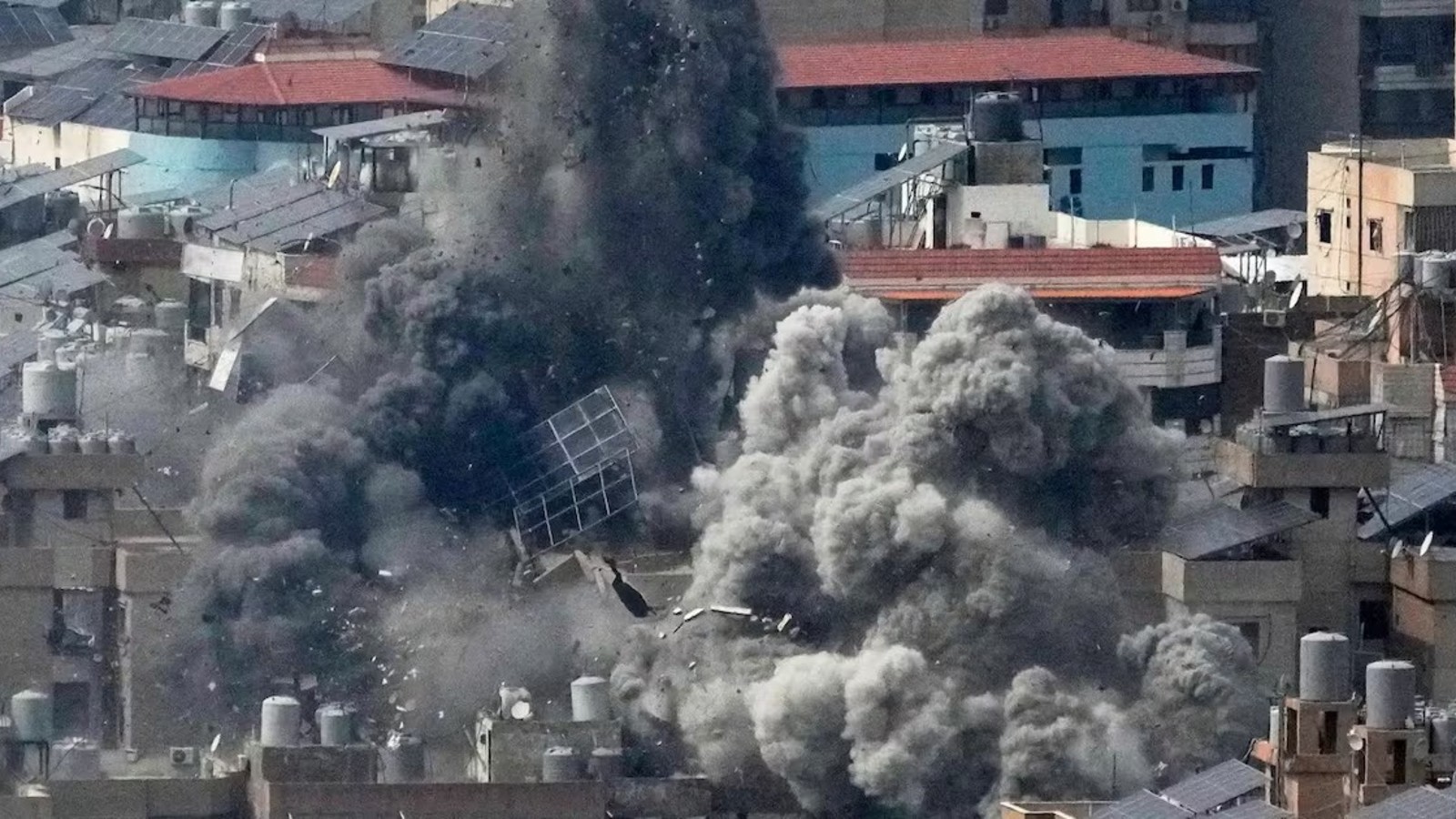 ಅಮೆರಿಕ ಬ್ರಹ್ಮಾಸ್ತ್ರಕ್ಕೆ ನಲುಗಿದ ಇರಾನ್! ಭಸ್ಮವಾಯ್ತಾ ಇಸ್ಫಹಾನ್ ಪಾತಾಳ ಲೋಕದ ಮಿಸೈಲ್ ನಗರ?