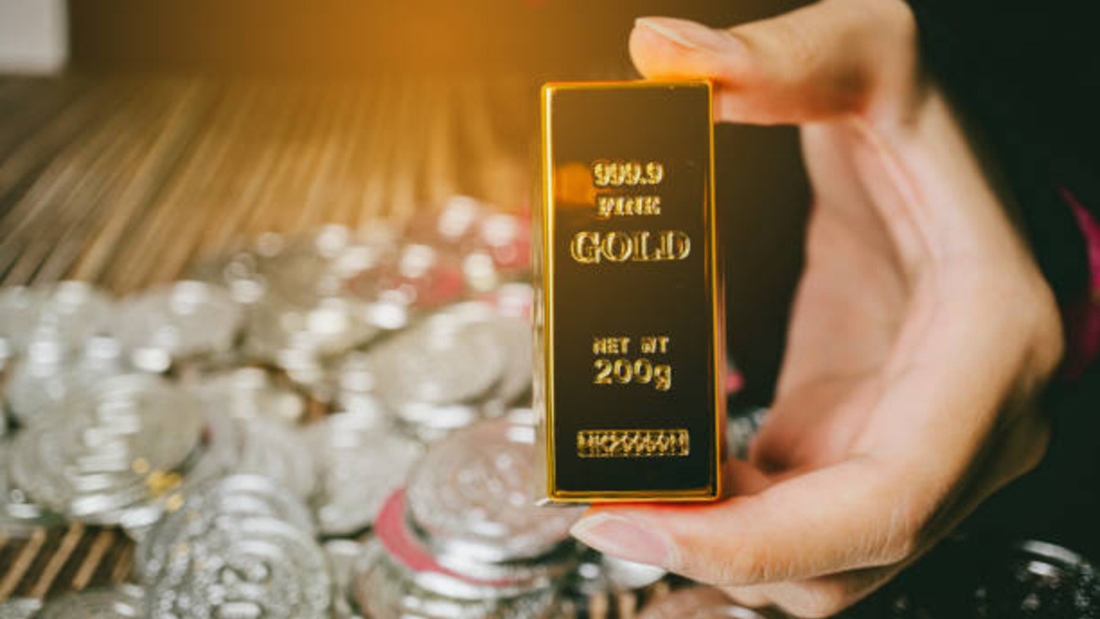 Gold, Silver Prices Today, September 30: Check Precious Metals Rates in Delhi, Mumbai, Bengaluru and More