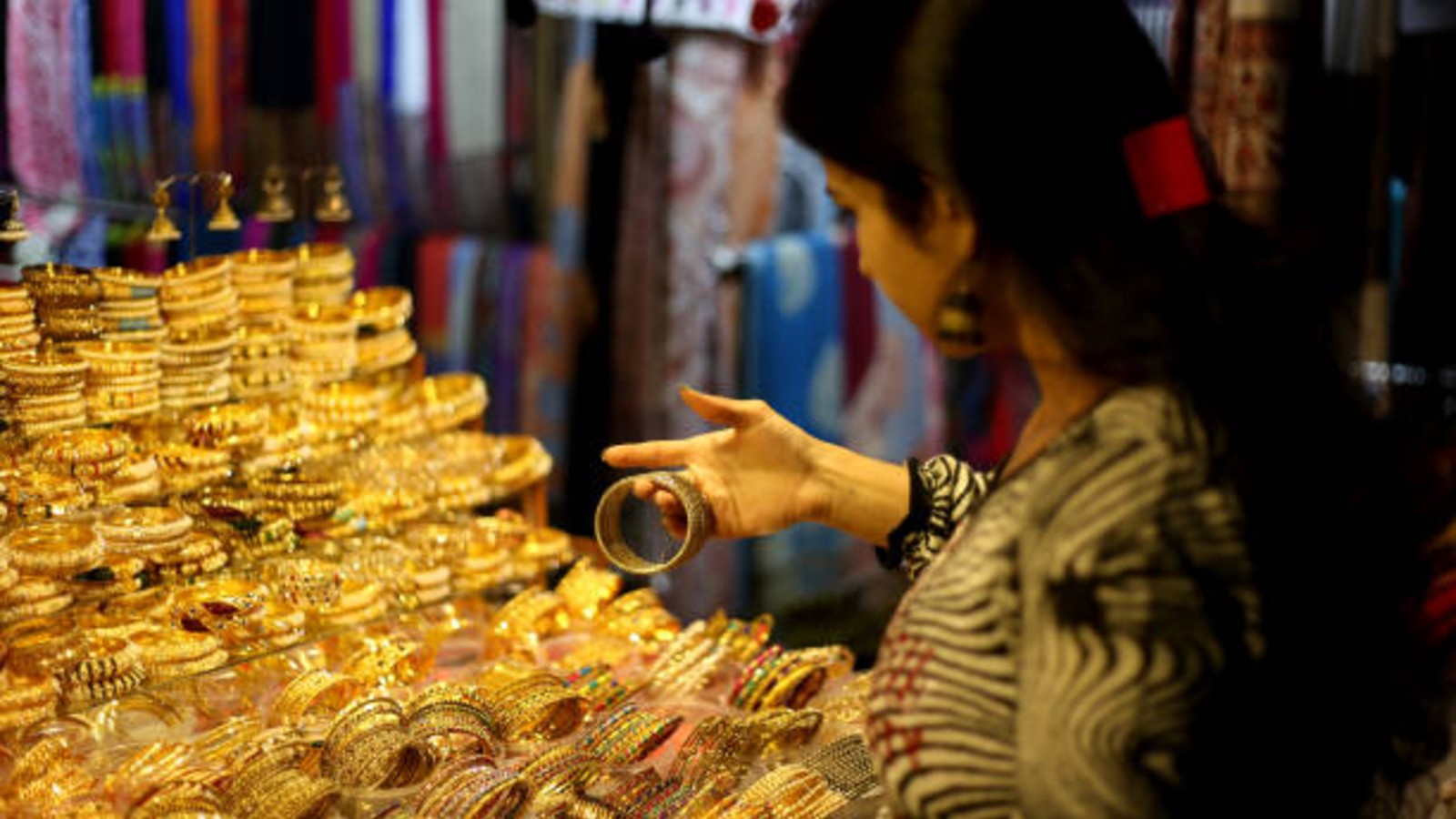 Gold, Silver Rates Today, July 20: Gold Prices Edge Higher Across India; Check Latest Rates City-Wise