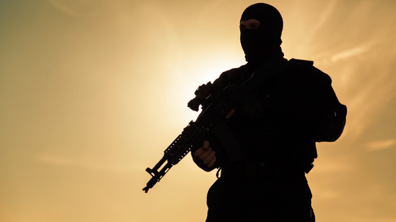 terrorist 