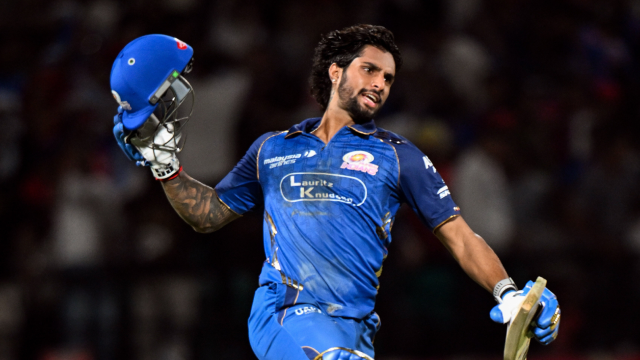 IPL 2026: తిలక్ వర్మ దెబ్బ.. పంజాబ్ అబ్బా.. ఒక్క ఓవర్లో సీన్ మొత్తం మార్చేశాడుగా !