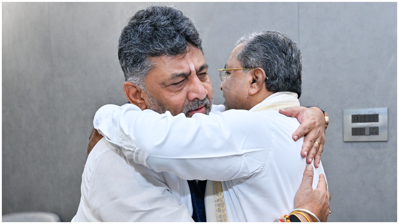 ಕುರಿಕಾಯುತ್ತಿದ್ದ ಹುಡುಗ ಕರುನಾಡಿನ ಪಟ್ಟವೇರಿದ: ಅಸಹಾಯ ಶೂರ ಸಿದ್ದರಾಮಯ್ಯ.. ರೋಚಕ ಅಧ್ಯಾಯ!