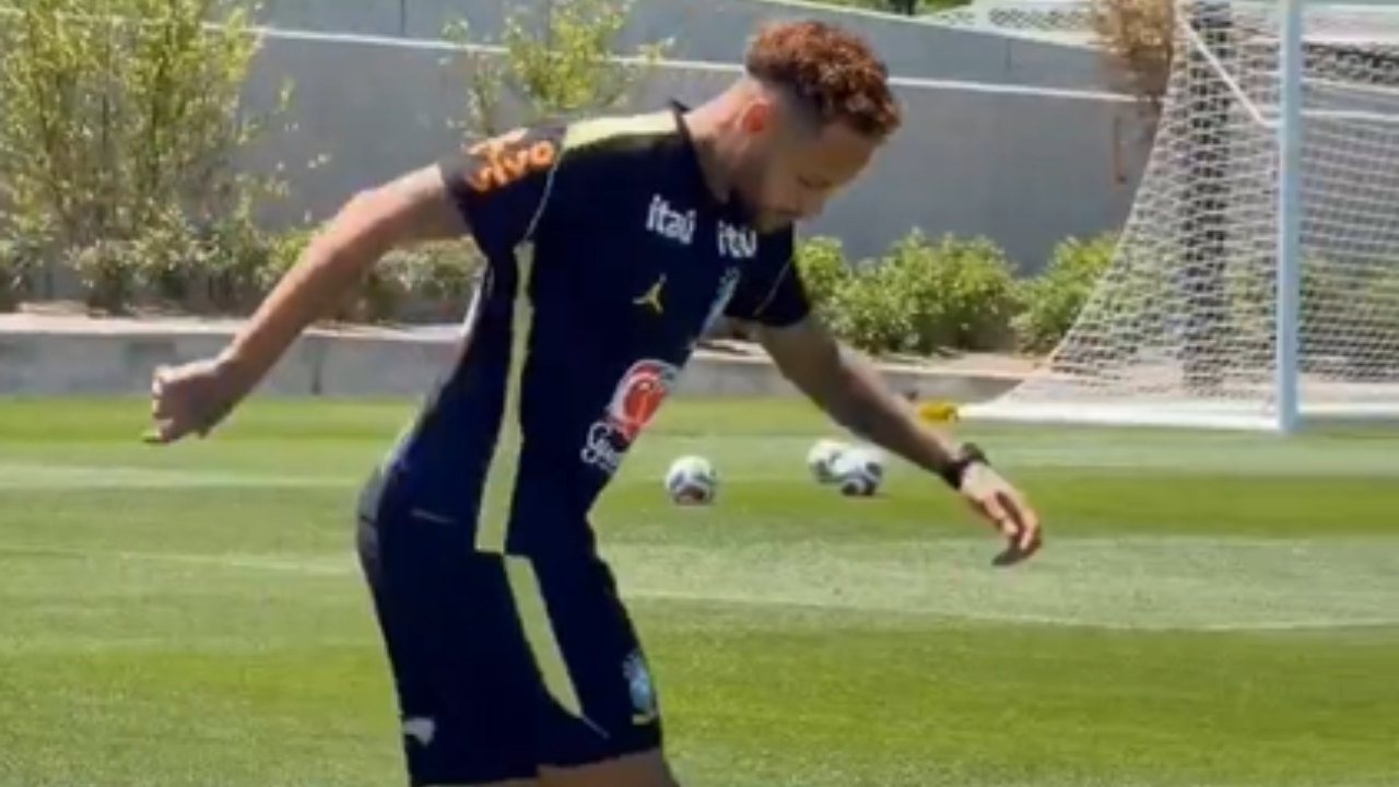 FIFA World Cup 2026: Brazil Star Neymar Returns to Training Amid Lingering Fitness Concerns (WATCH)