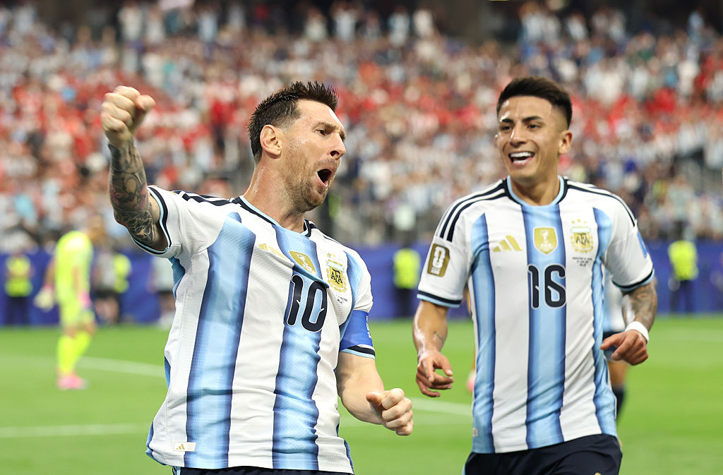 Messi : ரெக்கார்டு பிரேக்கர் மெஸ்ஸி... ஒரே போட்டியில் இத்தனை சாதனைகளா? ஆச்சர்யத்தில் கால்பந்து ரசிகர்கள்