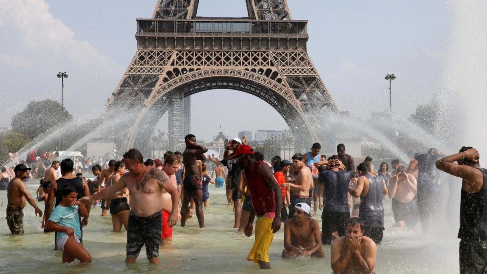 france heatwave 1000 deaths europe extreme weather climate change heat alert