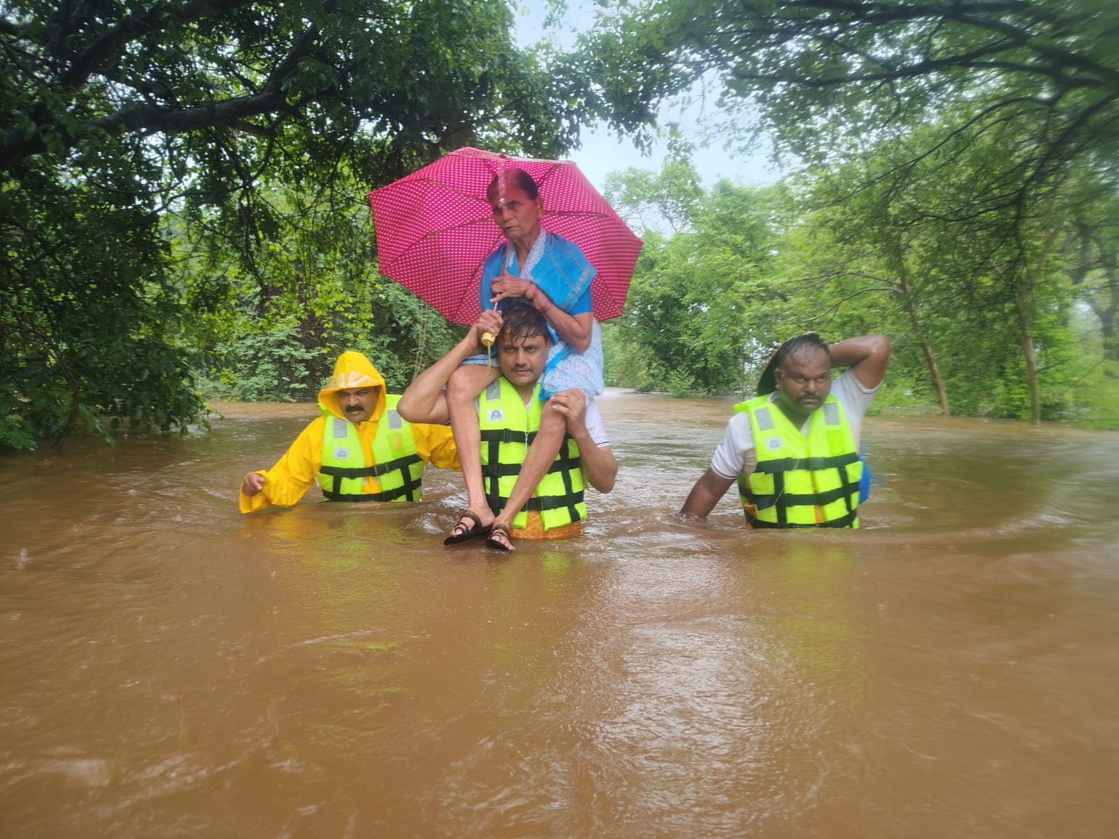 Hero Cop Carries 72-Year-Old Woman On Shoulders Through Floodwaters In Maharashtra