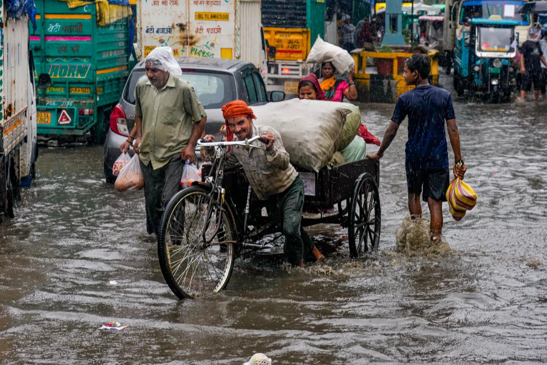 Kolkata Weather Update: Rain Alert Issued For THESE Places; Check Forecast Here