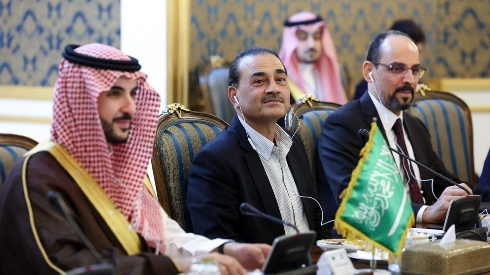 saudi arabia houthis deal 1 billion dollar offer asim munir iran mediation report