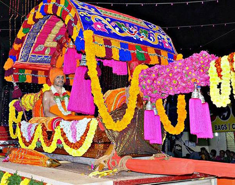 Vidyadheesha Tirtha Swami of Palimar Mutt ascends Paryaya Peetha