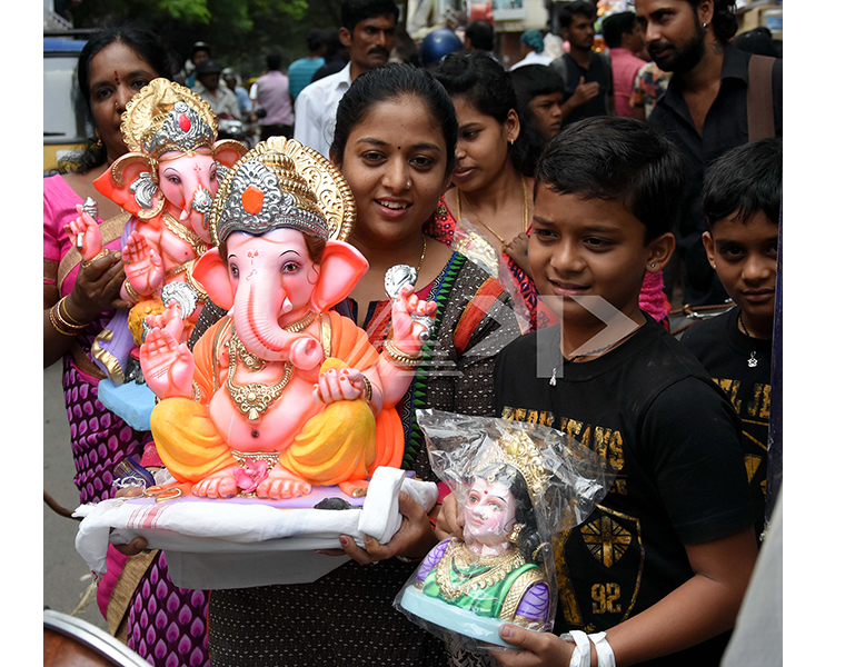 Azadi ki Amrith Mahothsav Tilak commenced Ganesh festival celebrations in Belagavi hls 