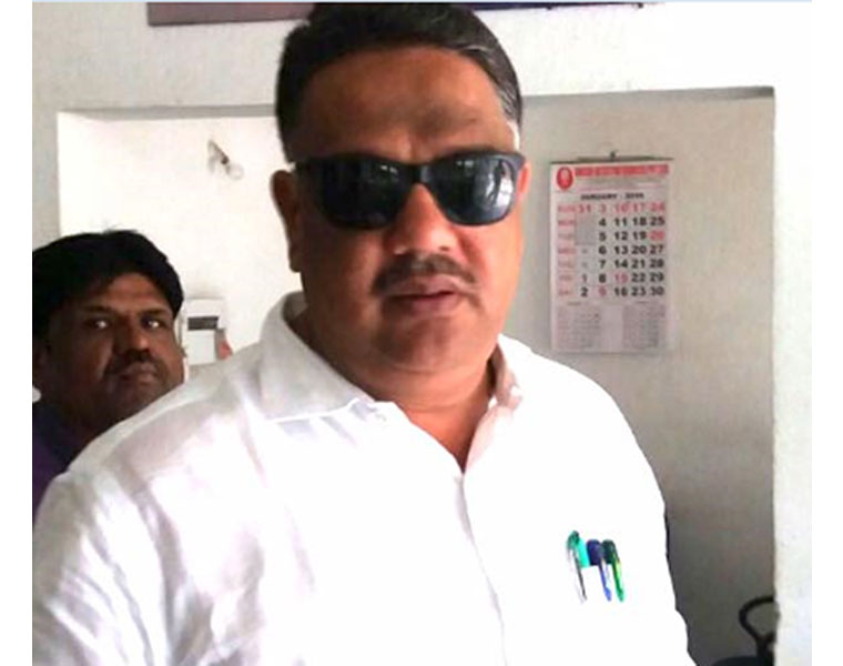 man from congress attacks mla tanveer sait is quetioned by police