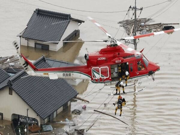 100 dead due to heavy rains, mudslides in western Japan