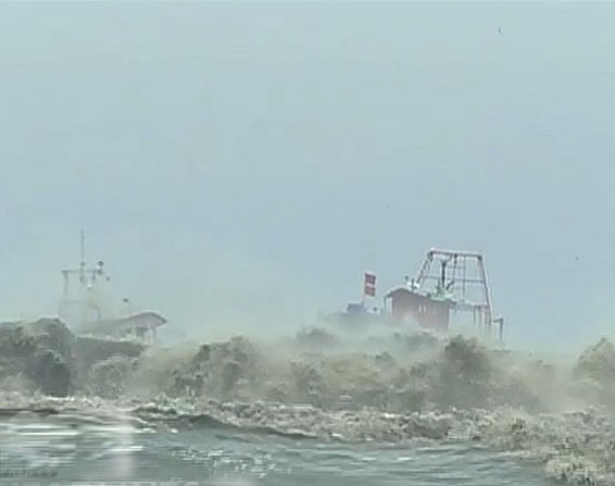 cyclonic-storm-emerging-in-arabian-sea-kerala