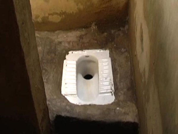 fund to construct toilets not used by chamarajnagar town Municipality