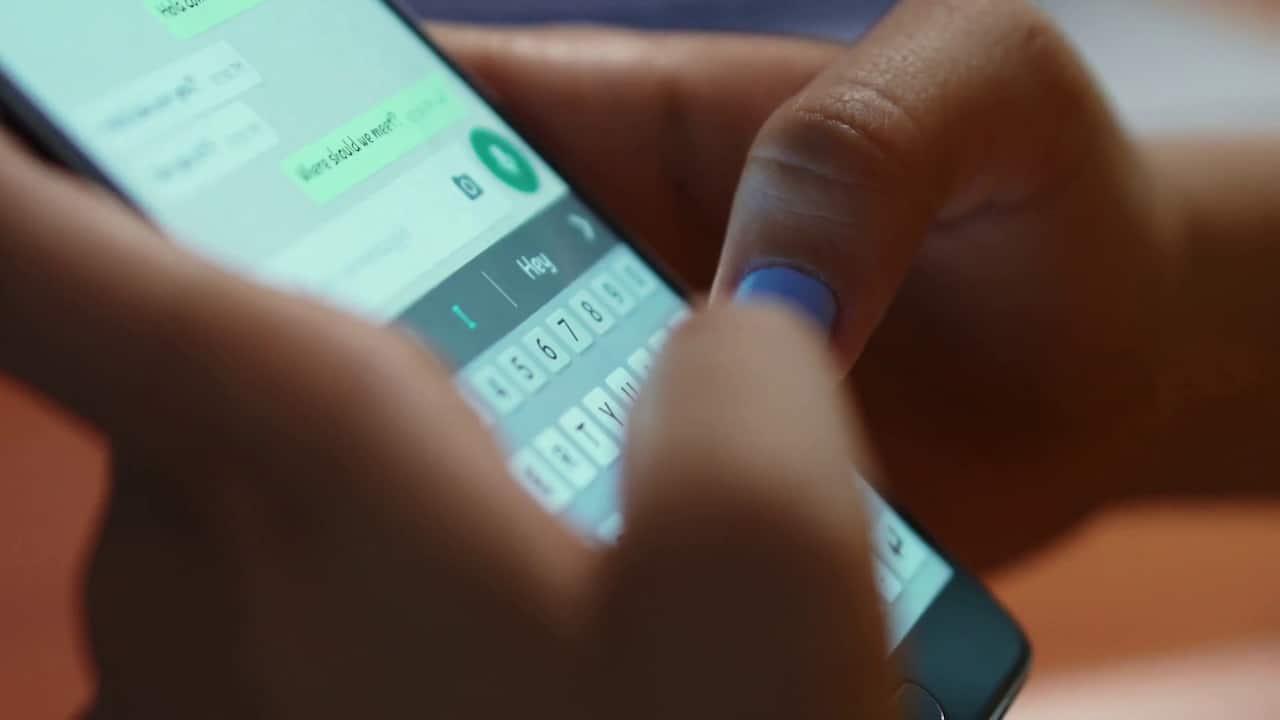 Instant messaging app Whatsapp to follow RBI rule of data localisation, agrees to build database for payments platform