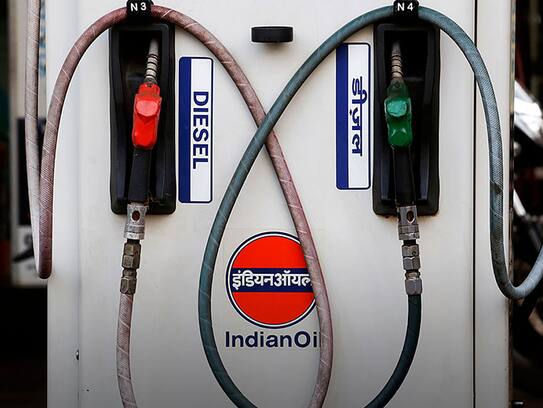 Petrol and diesel prices in Delhi has decreased today