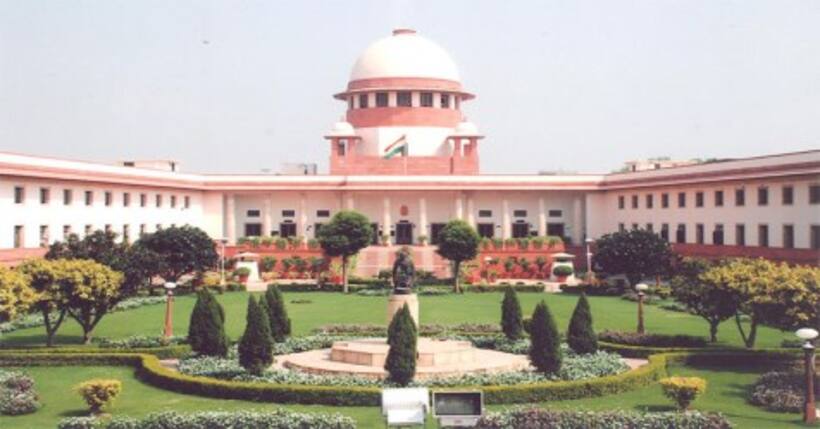 जम्मू कश्मीर को विशेष दर्जा देने वाले  अनुच्छेद 370 को सुप्रीम कोर्ट में चुनौती