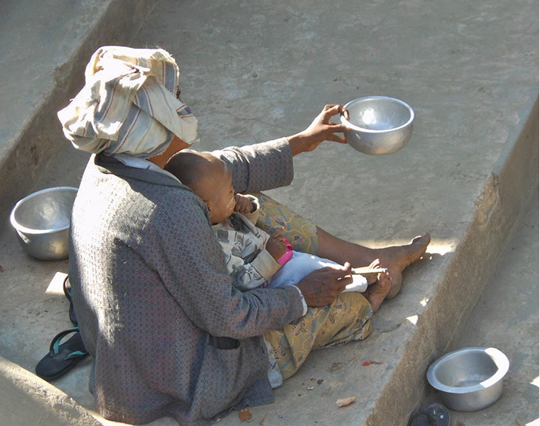 Vijayawada beggar Yadi Reddy donates Rs 8 lakh to Temples