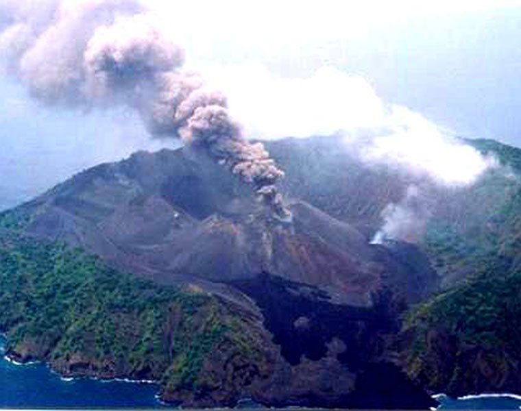 Indias only live volcano erupts in Andaman again