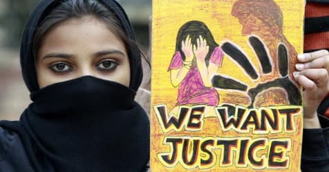 pakistan 16 years old girl raped in front of their family