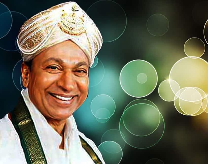 Legendary actor Rajkumar in Marathi textbooks. Peace offering?
