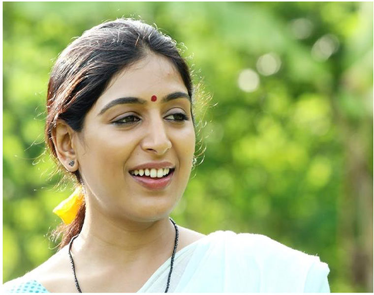 Actress Padmapriya criticizes AMMA and Malayalam Film Industry gan