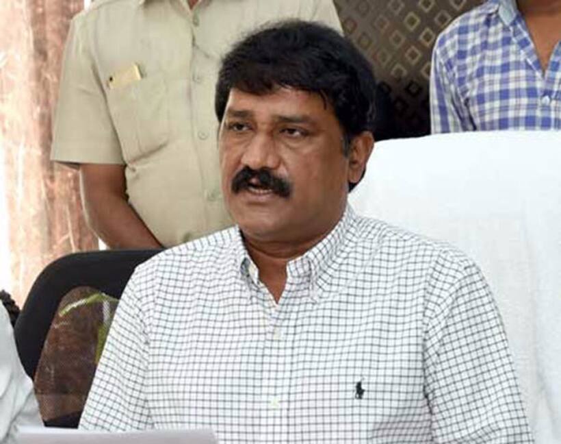 జగన్ కోసం కట్టే భవనాల్లో.. కమోడ్ ధర రూ.25 లక్షలు, కుళాయి రూ. 6 లక్షలు...
