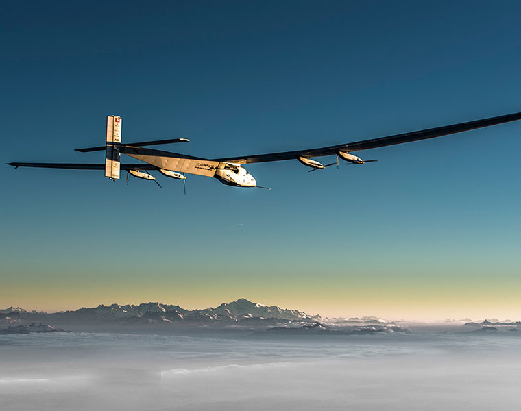 Solar Impulse: Zero-fuel plane begins final flight