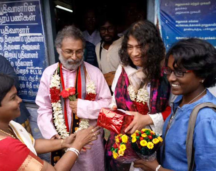 irom sharmila get married