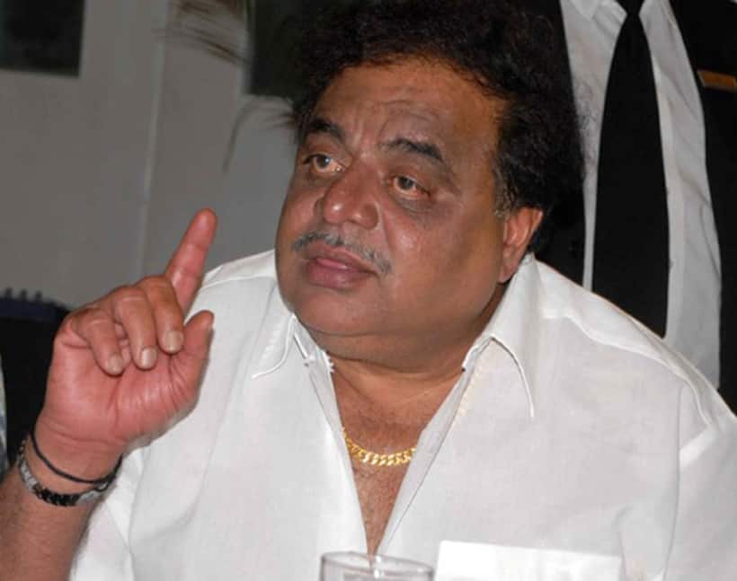 At last! Ambareesh makes it to Assembly, speaks for Mandya