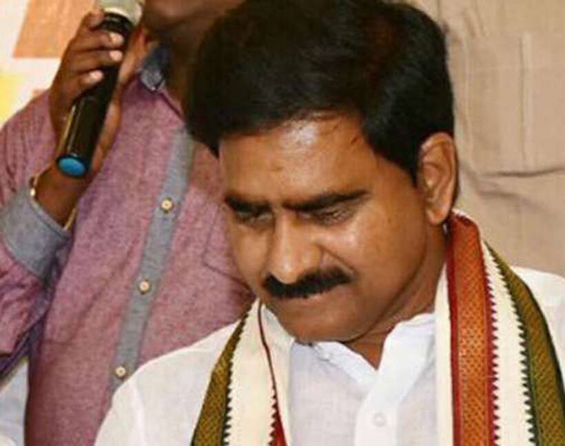 పోలీసుల అదుపులో దేవినేని ఉమా.. కొట్టాయిగూడెం పోలీస్ స్టేషన్ కు తరలింపు..