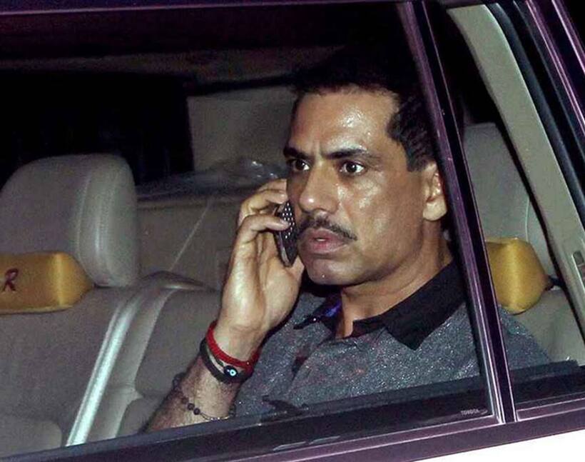 रक्षा सौदों में दलाली की जांच को लेकर वाड्रा से जुड़े 3 लोगों पर ईडी के छापे, अहम सुराग मिले, विदेशों में संपत्ति का खुलासा