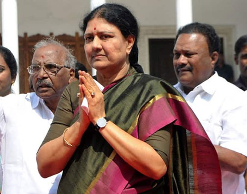 AIADMK Amma to nullify Sasikala appointment, merger with OPS faction likely today