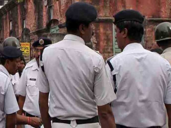 জোড়া খুনের ঘটনা ট্যাংরায়, লোহার বালতির আঘাতে মৃত একই পরিবারের ২ জন