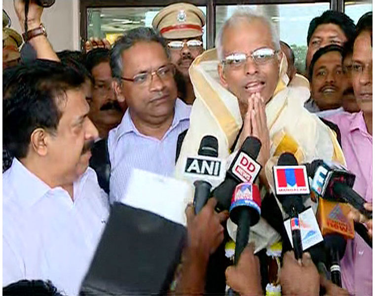 Father Tom Uzhunnalil arrive kochi congress leaders LDF ministers