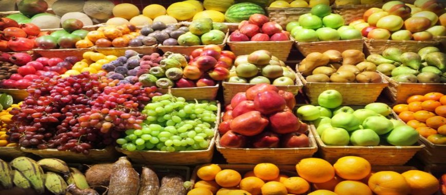 Fruits shops evacated for using plastic covers in Hassan