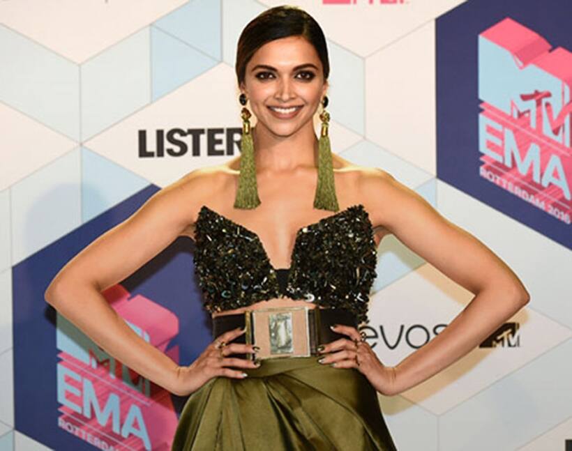 Shocking: UK Daily calls Deepika 'Bollywood blunder'