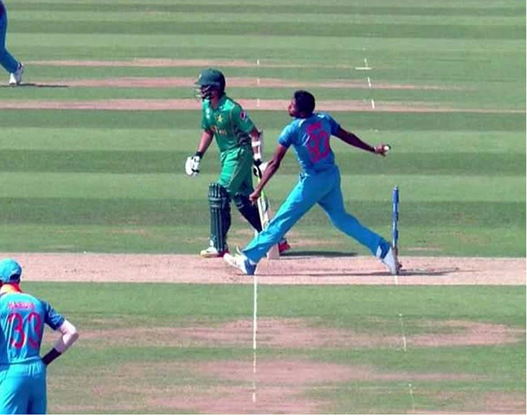 Traffic police in Pakistan using Jasprit Bumrah no ball to warn drivers