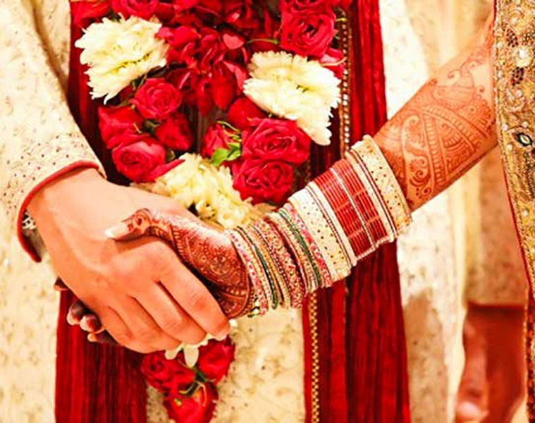 Pakistani lawmakers adopt landmark Hindu marriage bill