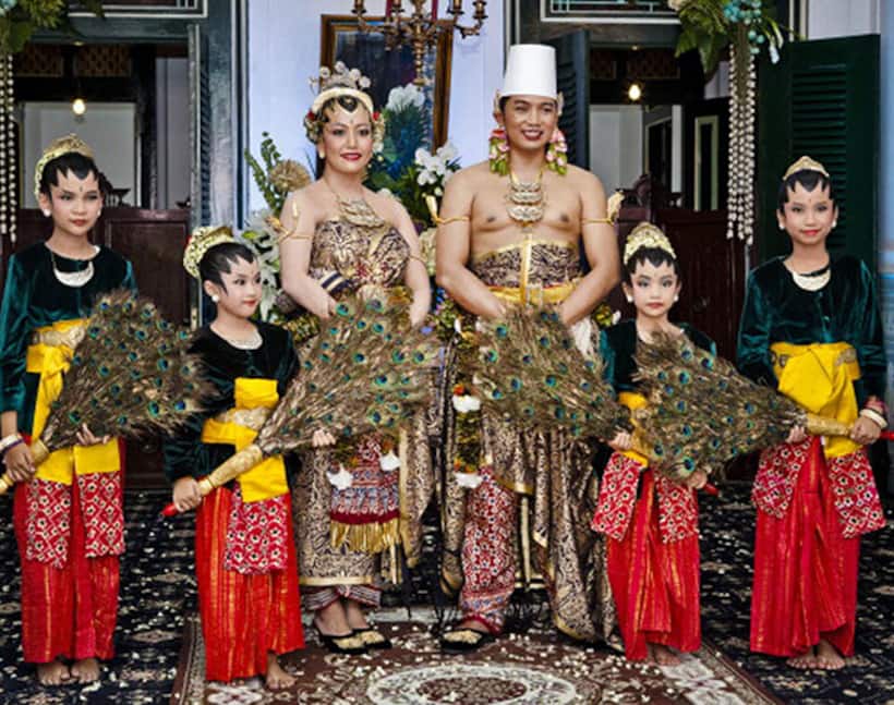 Newly married Indonesian couples not allowed to use toilet for 3 days